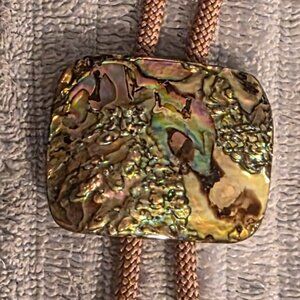 Vintage Metal Bolo Tie, Nice Abalone Shell Design, Nice Western Design